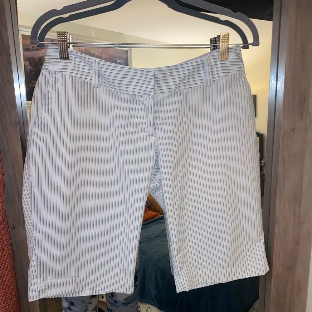 Adidas ClimaLite Bermuda Length Golf Shorts, Size 4, fits closer to a Size 2.